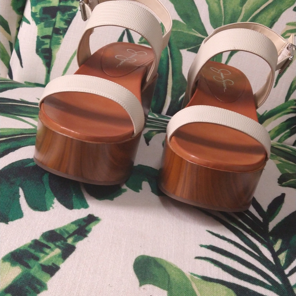 Jessica Simpson "Crystil" - Picture 3 of 9